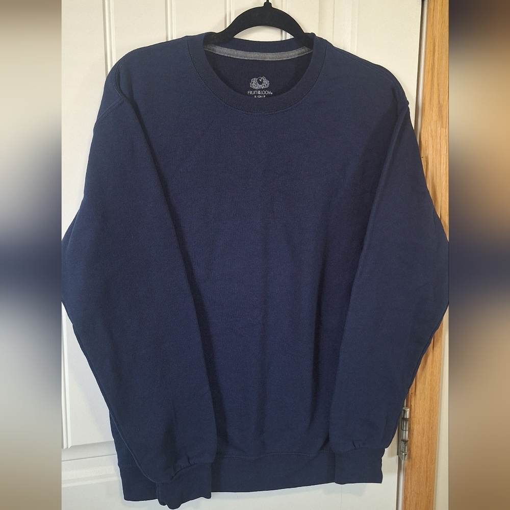 Fruit of the Loom Men’s Navy Blue Crewneck Sweatshirt Pullover Size S
